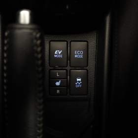 Foto inzerátu Toyota Yaris 1.5 Hybrid