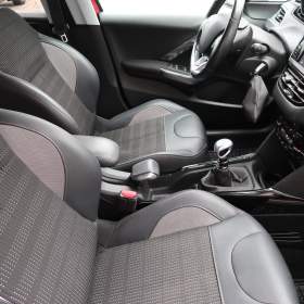 Foto inzerátu Peugeot 2008 1.2 PureTech