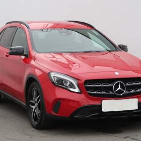 Mercedes- Benz GLA GLA 200 d / 19613749
