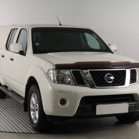 Nissan Navara 2.5 D / 19614110