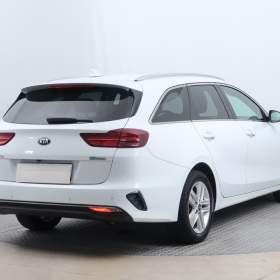 Foto inzerátu Kia Ceed 1.6 CRDi MHEV