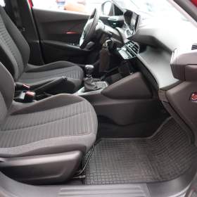 Foto inzerátu Peugeot 2008 1.2 PureTech