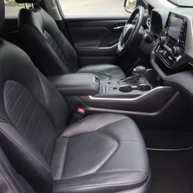Foto inzerátu Toyota Highlander 2.5 Hybrid