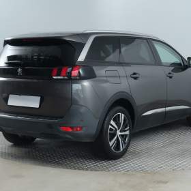 Foto inzerátu Peugeot 5008 1.6 HDi