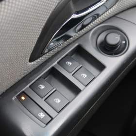 Foto inzerátu Chevrolet Cruze 1.6 i 16V