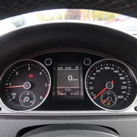 Foto inzerátu Volkswagen Passat 2.0 TDI