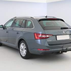 Foto inzerátu Škoda Superb 1.6 TDI