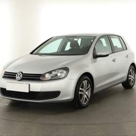 Foto inzerátu Volkswagen Golf 1.2 TSI