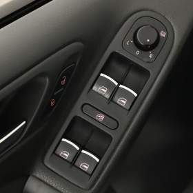 Foto inzerátu Volkswagen Golf 1.2 TSI