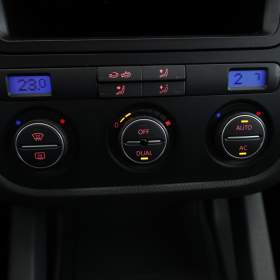 Foto inzerátu Volkswagen Golf 1.6