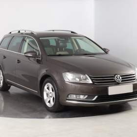 Foto inzerátu Volkswagen Passat 2.0 TDI