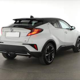 Foto inzerátu Toyota C-HR 1.8 Hybrid