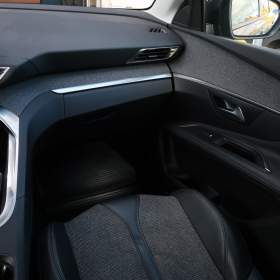 Foto inzerátu Peugeot 3008 1.2 PureTech