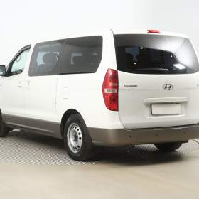 Foto inzerátu Hyundai H-1 Tour 2.5 CRDi
