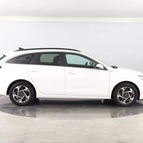 Foto inzerátu Hyundai i30 1.5 T-GDI MHEV 48V