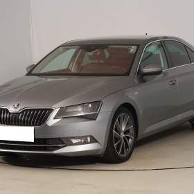 Foto inzerátu Škoda Superb 2.0 TSI