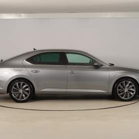 Foto inzerátu Škoda Superb 2.0 TSI