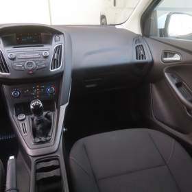Foto inzerátu Ford Focus 1.6 i