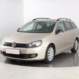 Foto inzerátu Volkswagen Golf 1.2 TSI