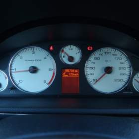 Foto inzerátu Peugeot 407 2.0 HDI