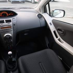 Foto inzerátu Toyota Yaris 1.33 Dual VVT-i