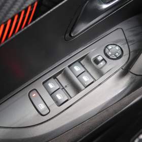 Foto inzerátu Peugeot 2008 1.2 PureTech