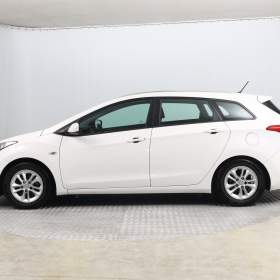 Foto inzerátu Hyundai i30 1.6 MPI