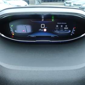 Foto inzerátu Peugeot 5008 PureTech 130