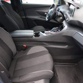 Foto inzerátu Peugeot 3008 1.2 PureTech