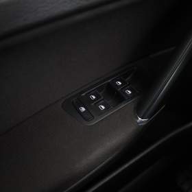 Foto inzerátu Volkswagen Golf 2.0 TDI