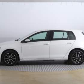 Foto inzerátu Volkswagen Golf 1.2 TSI