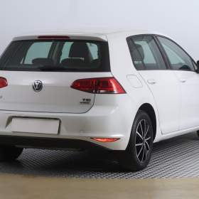 Foto inzerátu Volkswagen Golf 1.2 TSI
