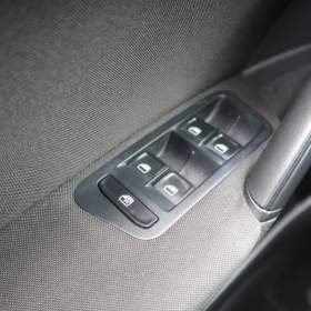 Foto inzerátu Volkswagen Golf 1.2 TSI