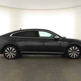 Foto inzerátu Volkswagen Arteon 2.0 TDI