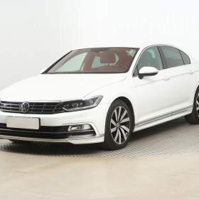 Foto inzerátu Volkswagen Passat 2.0 TDI