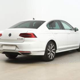 Foto inzerátu Volkswagen Passat 2.0 TDI