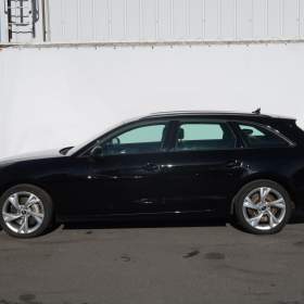 Foto inzerátu Audi A4 45 TDI