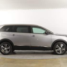 Foto inzerátu Peugeot 5008 1.5 BlueHDi