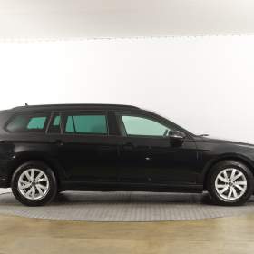 Foto inzerátu Volkswagen Passat 2.0 TDI