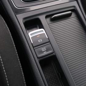 Foto inzerátu Volkswagen Golf 2.0 TDI GTD