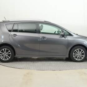 Foto inzerátu Toyota Verso 1.8 Valvematic