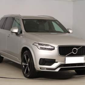 Volvo XC90 T5 AWD / 19618240