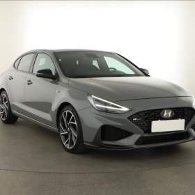 Hyundai i30 Fastback 1.5 T- GDI MHEV / 19618686