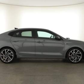 Foto inzerátu Hyundai i30 Fastback 1.5 T-GDI MHEV