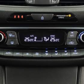 Foto inzerátu Hyundai i30 Fastback 1.5 T-GDI MHEV