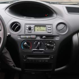 Foto inzerátu Toyota Yaris 1.0 VVT-i