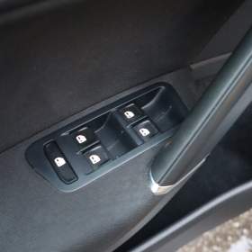 Foto inzerátu Volkswagen Golf 1.2 TSI