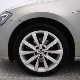 Foto inzerátu Volkswagen Golf 1.5 TSI