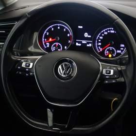 Foto inzerátu Volkswagen Golf 1.5 TSI