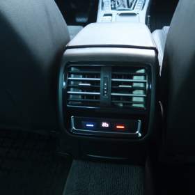 Foto inzerátu Volkswagen Passat 2.0 TDI